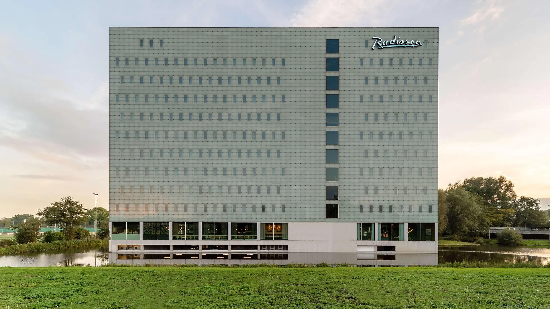 ****  Radisson Hotel And Suites Amsterdam South Netherlands