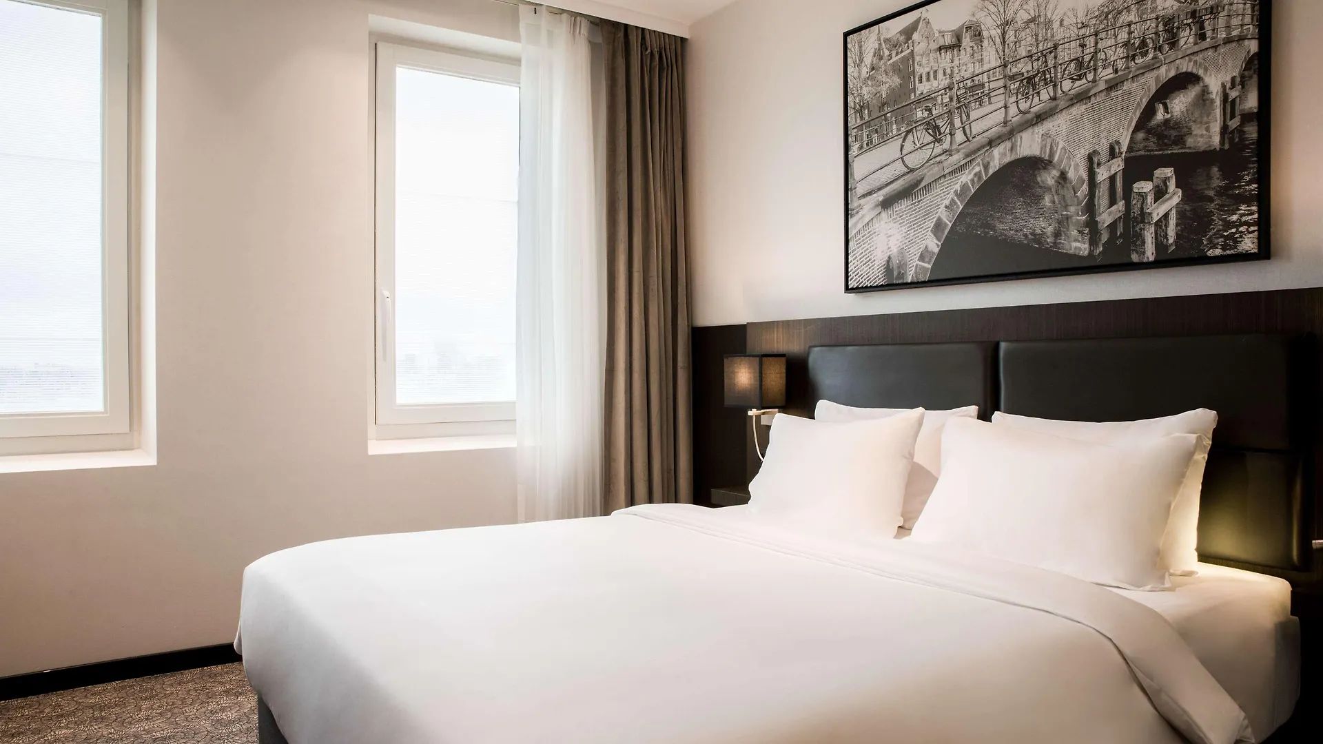 Radisson Hotel And Suites Amsterdam South 4*,