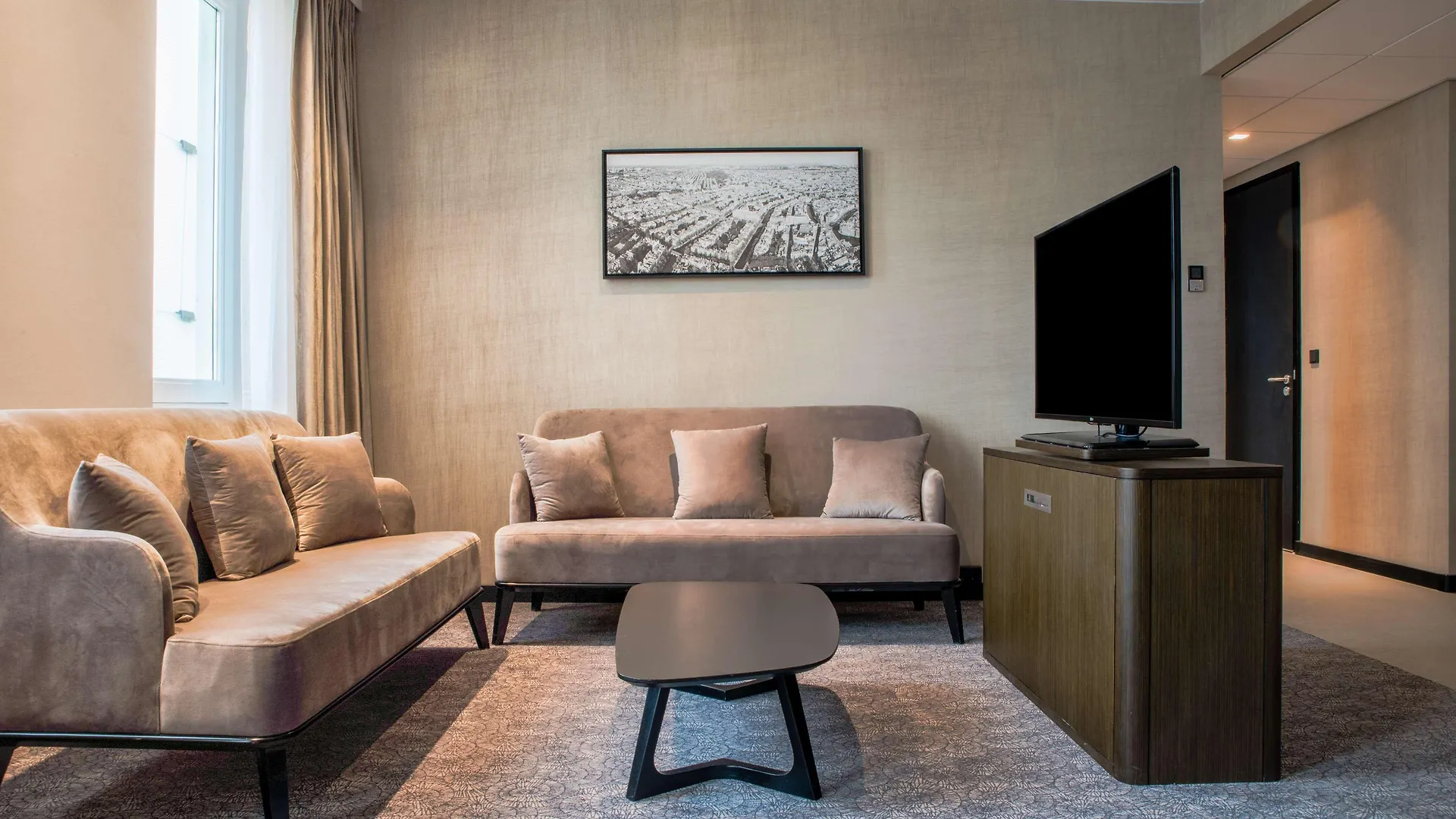 Radisson Hotel And Suites Amsterdam South